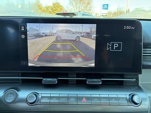 Used 2024 Hyundai Kona SEL image 32