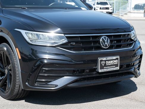 Used 2023 Volkswagen Tiguan SE R-Line FWD image 9