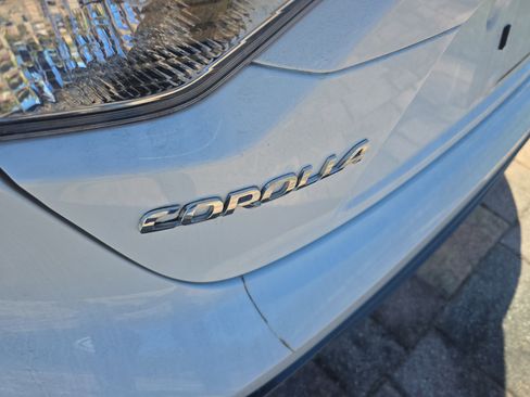 Used 2021 Toyota Corolla SE image 9