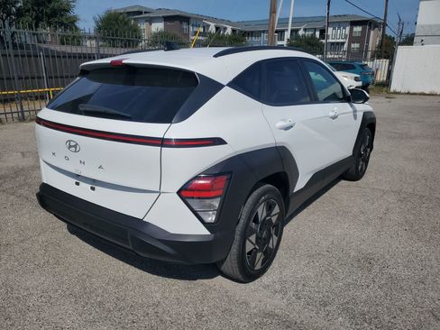 Used 2025 Hyundai Kona SEL FWD image 6