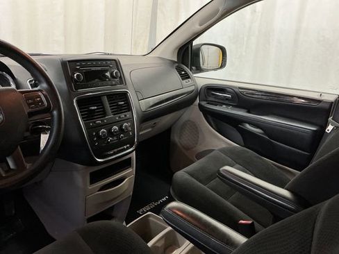 Used 2016 Dodge Grand Caravan SE w/ Quick Order Package 29E SE image 28