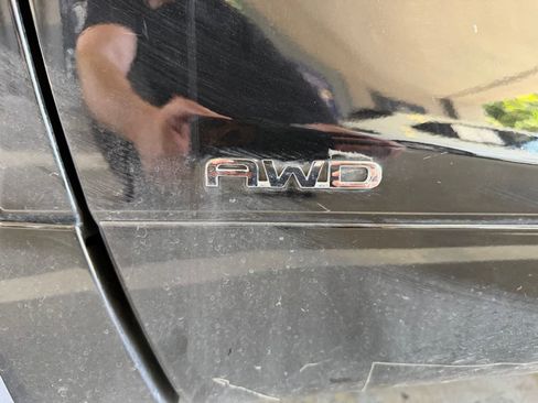 Used 2023 Toyota Highlander Platinum image 10