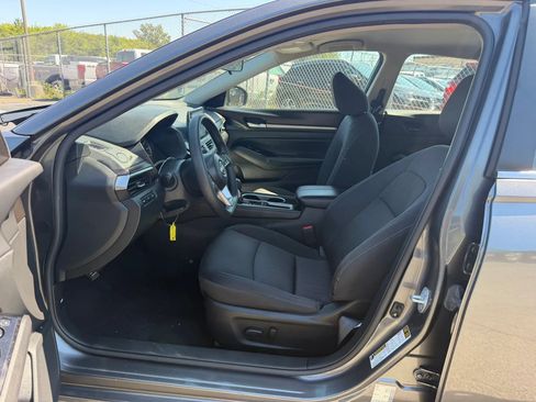Used 2023 Nissan Altima 2.5 SV FWD image 22