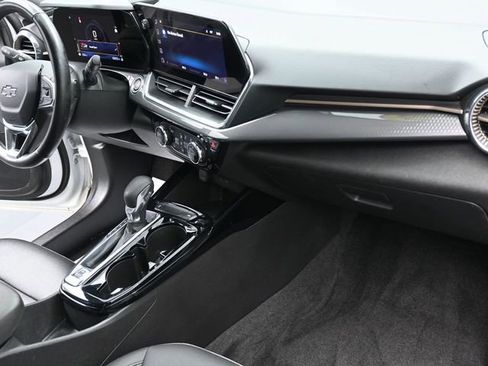 Used 2024 Chevrolet Trax ACTIV image 29