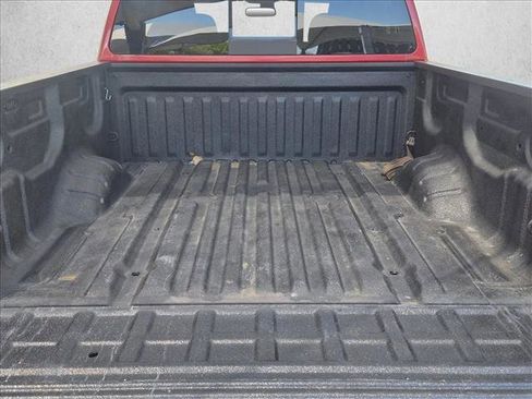 Used 2017 Nissan Titan SV AWD/4WD image 6