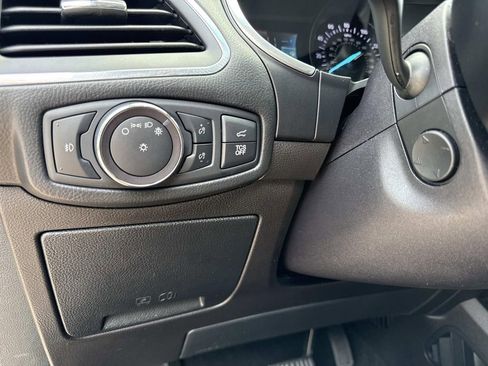 Used 2019 Ford Edge Titanium w/ Equipment Group 301A FWD image 31