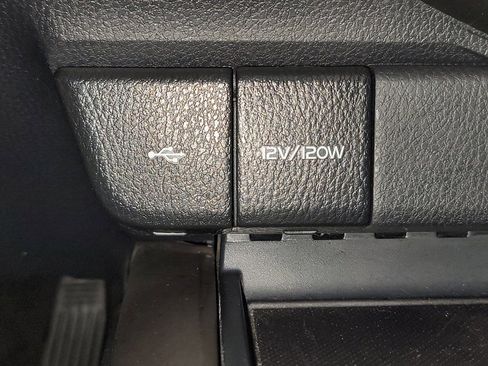 Used 2023 Toyota Camry SE image 25