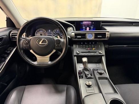 Used 2016 Lexus IS 300 AWD w/ Premium Package image 17