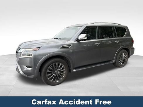 Used 2022 Nissan Armada Platinum w/ Captain's Chairs Package RWD image 3