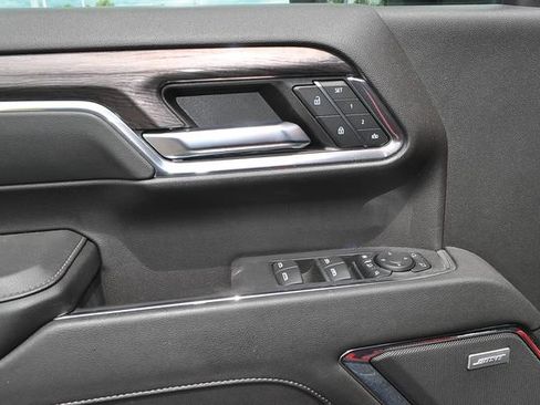 Used 2024 Chevrolet Silverado 2500 LTZ w/ LTZ Convenience Package AWD/4WD image 12