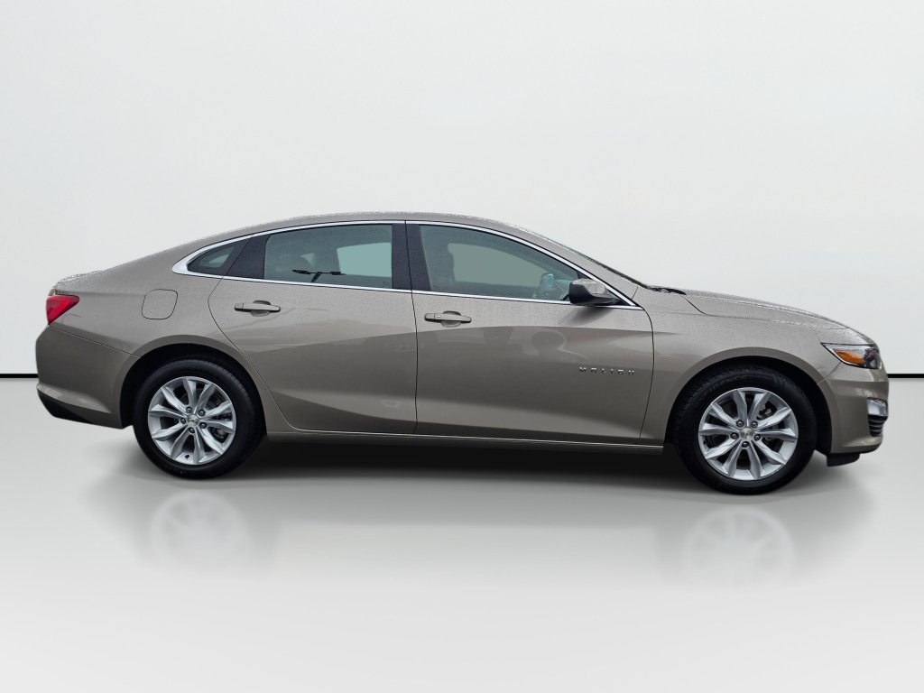 Used 2025 Chevrolet Malibu LT FWD image 6