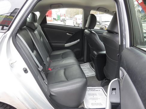 Used 2013 Toyota Prius Plug-In Hybrid image 19