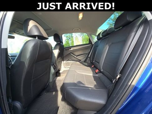 Used 2016 Volkswagen Passat 1.8T SE FWD image 10