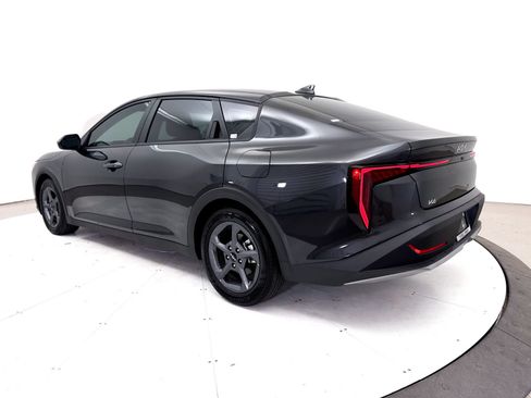 Certified 2025 Kia K4 FWD image 15