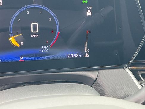 Used 2025 Chevrolet TrailBlazer LT image 38