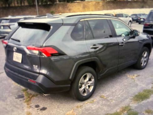 Used 2024 Toyota RAV4 XLE AWD/4WD image 2