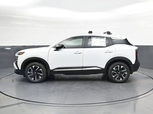 Certified 2026 Nissan Kicks SV w/ Cold Weather Package AWD/4WD image 11