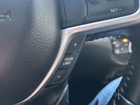 Used 2024 RAM 2500 Big Horn w/ Bed Utility Group image 17