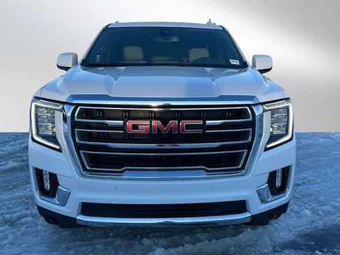 Used 2021 GMC Yukon SLT w/ SLT Premium Package image 8