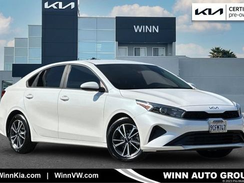 Certified 2023 Kia Forte LXS FWD image 1