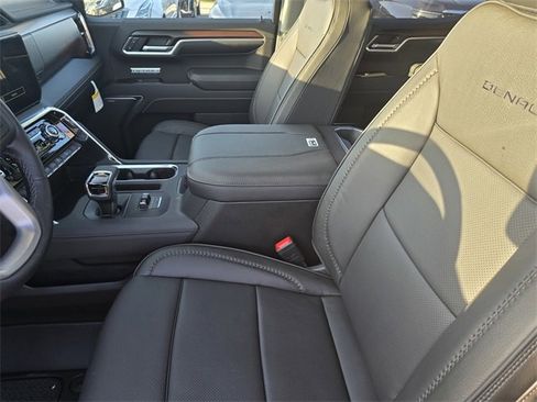 New 2026 GMC Sierra 1500 Denali image 17