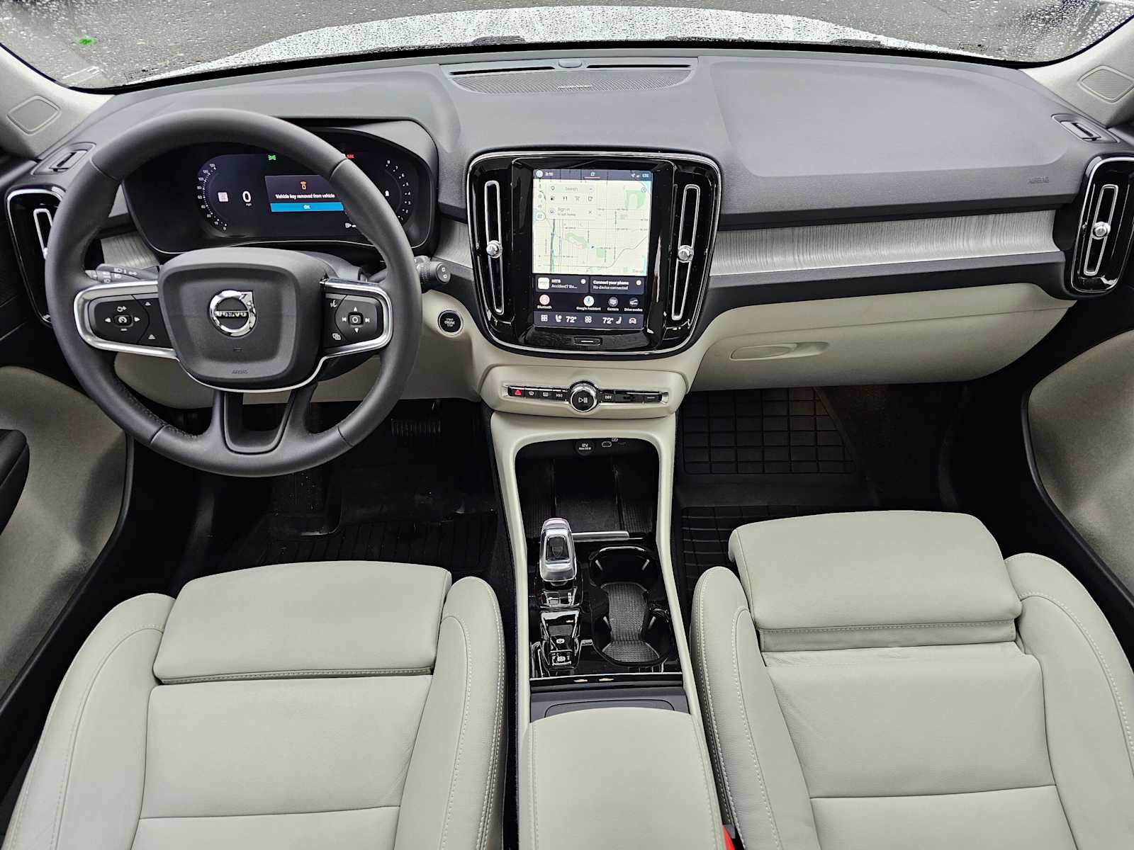 Used 2024 Volvo XC40 B5 Plus w/ Protection Package Premier AWD/4WD image 21