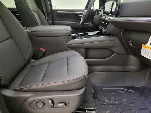 New 2026 Chevrolet Suburban RST w/ Comfort Package image 20