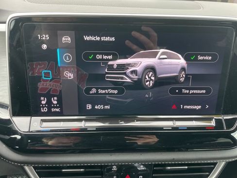 Used 2024 Volkswagen Atlas Cross Sport SE FWD image 13