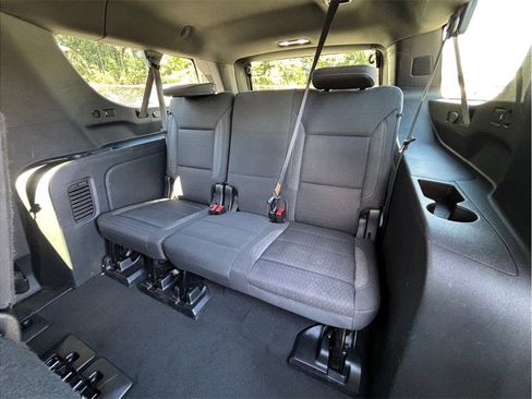 Used 2022 GMC Yukon XL SLE image 38