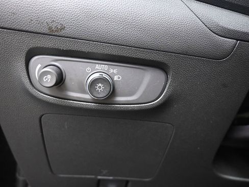 Used 2025 Buick Encore GX Preferred image 19