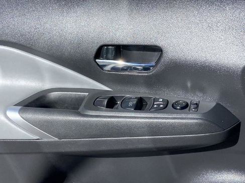 Used 2021 Nissan Kicks SR w/ SR Premium Package image 18