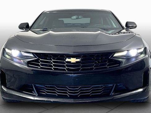Used 2019 Chevrolet Camaro LT RWD image 4