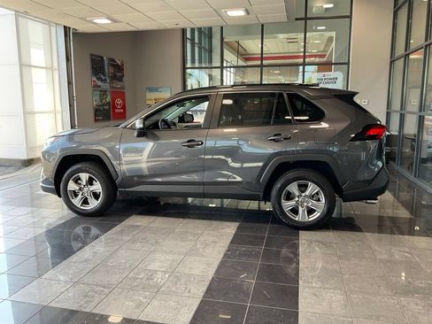 Used 2023 Toyota RAV4 XLE w/ Convenience Package AWD/4WD image 4