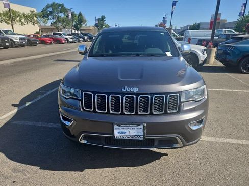 Used 2018 Jeep Grand Cherokee Limited RWD image 2