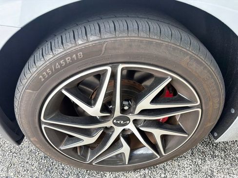 Used 2023 Kia Stinger GT-Line w/ Sun & Sound Package RWD image 16