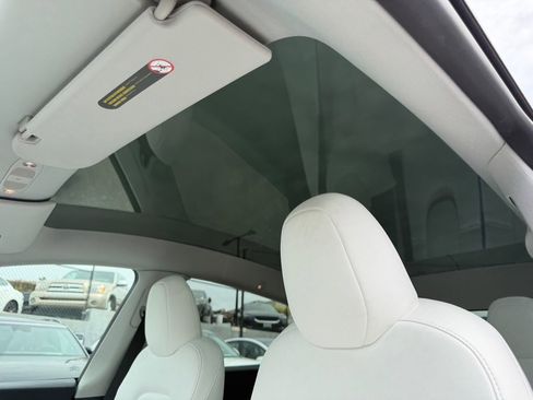 Used 2024 Tesla Model Y Long Range image 15