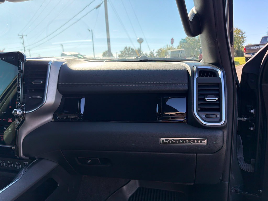 Used 2026 RAM 1500 Laramie w/ Night Edition AWD/4WD image 31