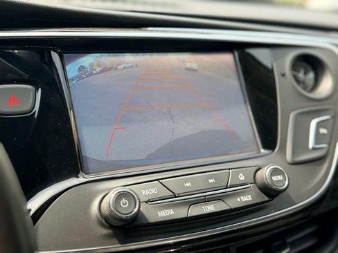 Used 2017 Buick Envision Essence FWD image 13
