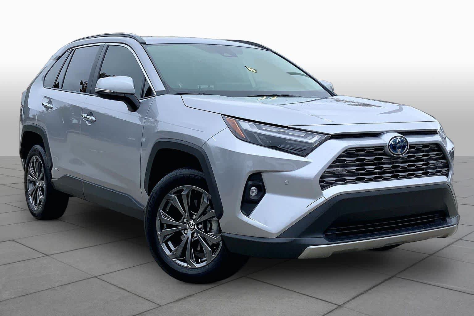 Used 2024 Toyota RAV4 Limited AWD/4WD image 3