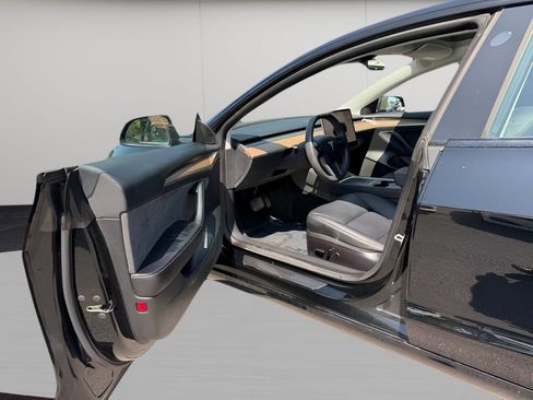 Used 2023 Tesla Model 3 Long Range AWD/4WD image 13
