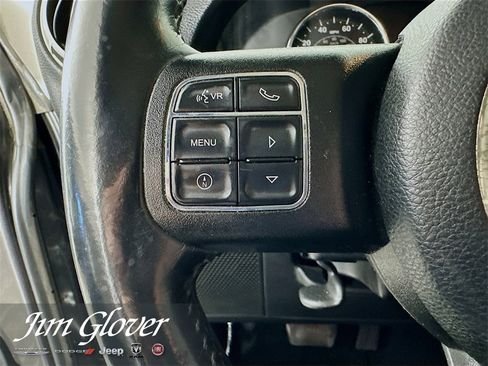 Used 2017 Jeep Wrangler Unlimited Sahara w/ Connectivity Group image 27