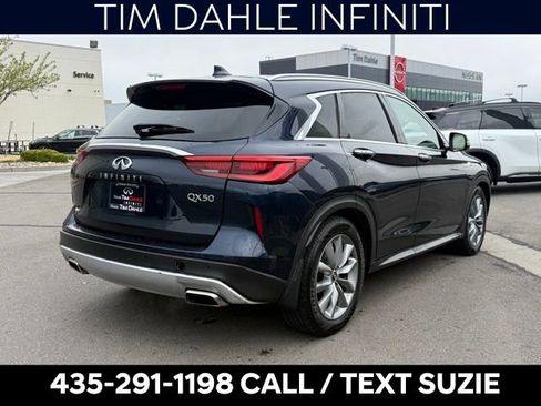 Used 2019 INFINITI QX50 Essential w/ Premium Heat Package image 9