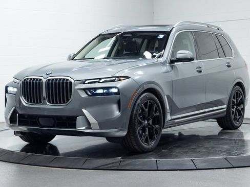 Certified 2025 BMW X7 xDrive40i AWD/4WD image 6