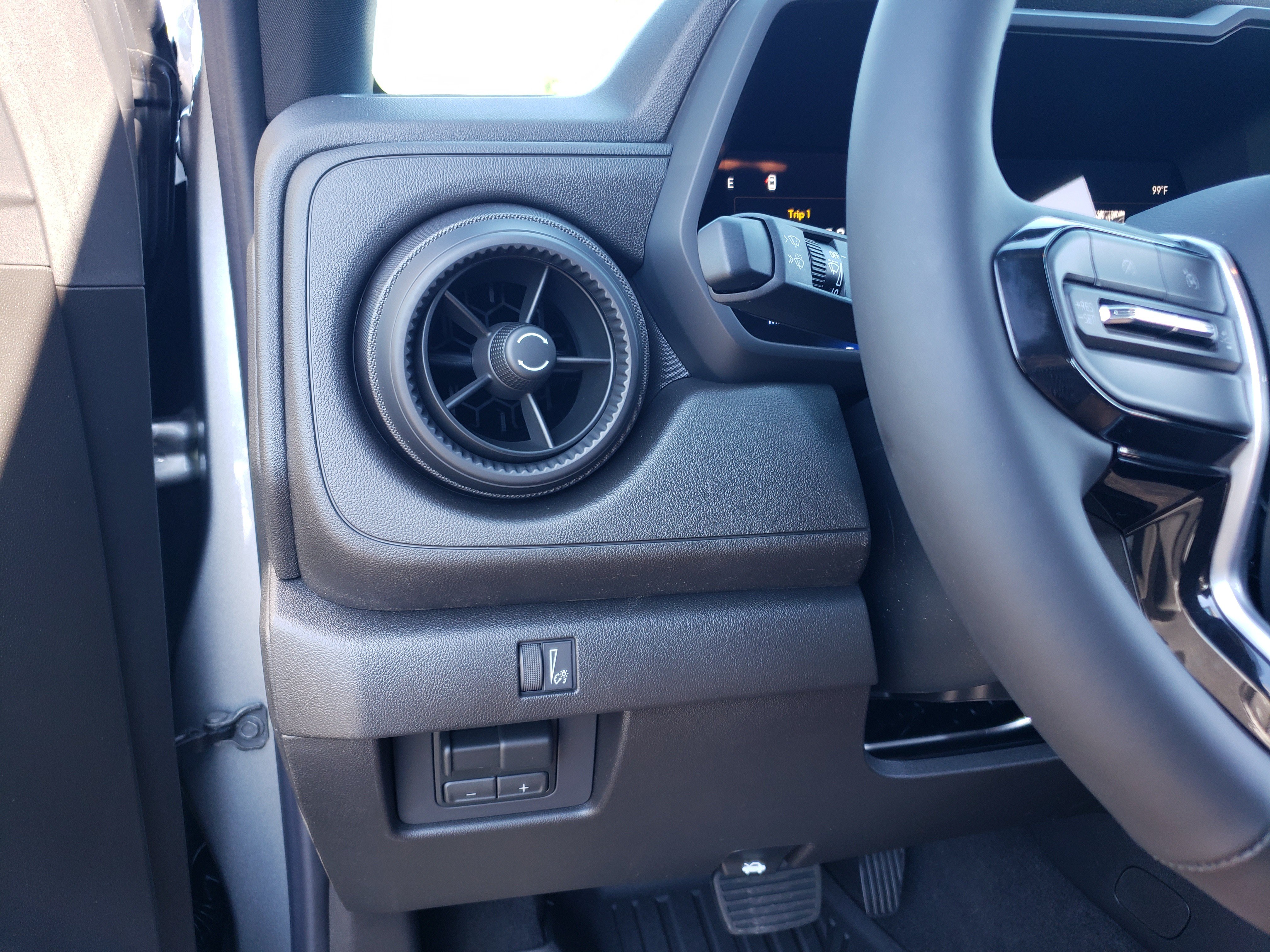 New 2026 Chevrolet Colorado Trail Boss AWD/4WD image 13