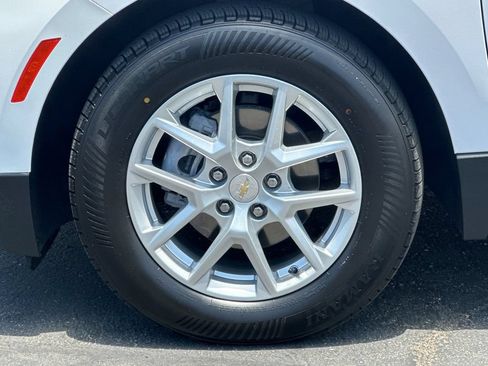 Used 2022 Chevrolet Equinox LT FWD image 29