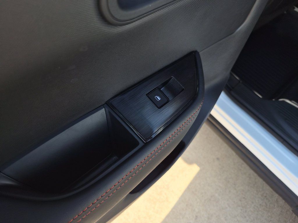 Certified 2026 Nissan Rogue SV AWD/4WD image 15