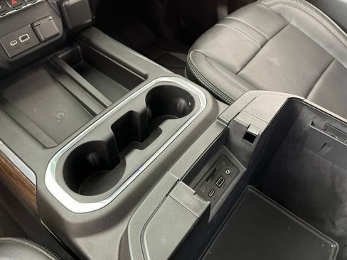 Certified 2021 Chevrolet Silverado 1500 High Country w/ Technology Package AWD/4WD image 36