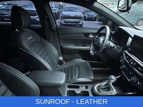 Used 2024 Kia Forte GT-Line w/ GT-Line Premium Package FWD image 2
