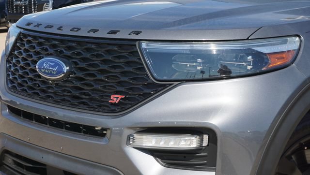 Used 2021 Ford Explorer ST w/ Equipment Group 401A AWD/4WD image 3