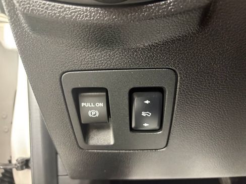 Used 2018 Ford F150 Platinum w/ Equipment Group 701A Luxury AWD/4WD image 25